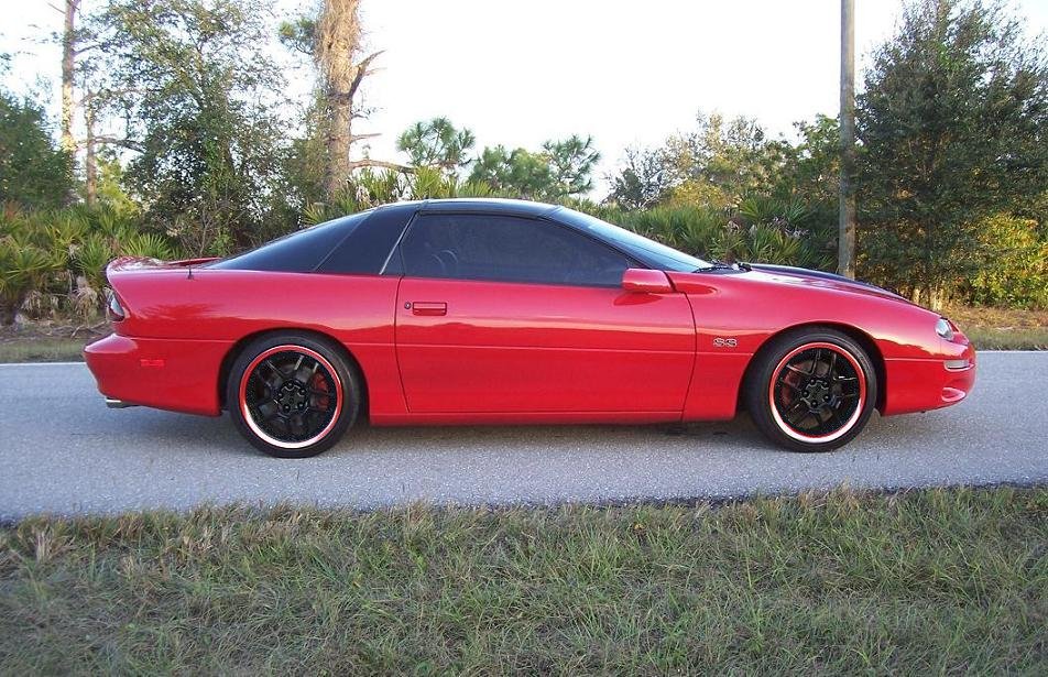 Black And Red Rims. Black Rims with Red lip?
